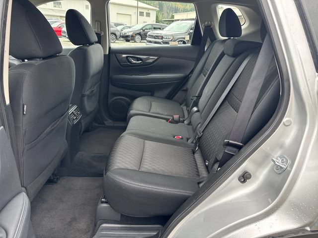 Used 2018 Nissan Rogue S FWD image 15