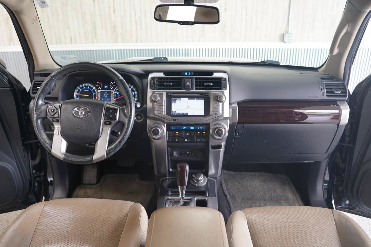 Used 2017 Toyota 4Runner Limited AWD/4WD image 18