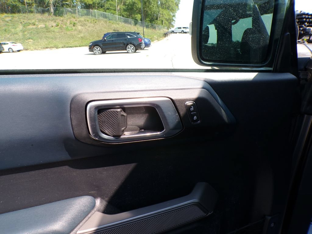 Used 2022 Ford Bronco Outer Banks AWD/4WD image 23
