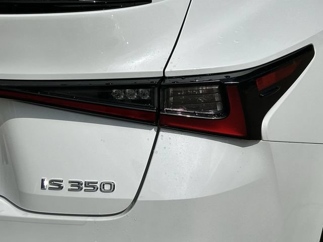 Used 2023 Lexus IS 350 F Sport RWD image 7