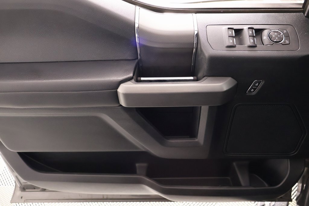 Used 2016 Ford F150 XLT w/ Equipment Group 302A Luxury image 15