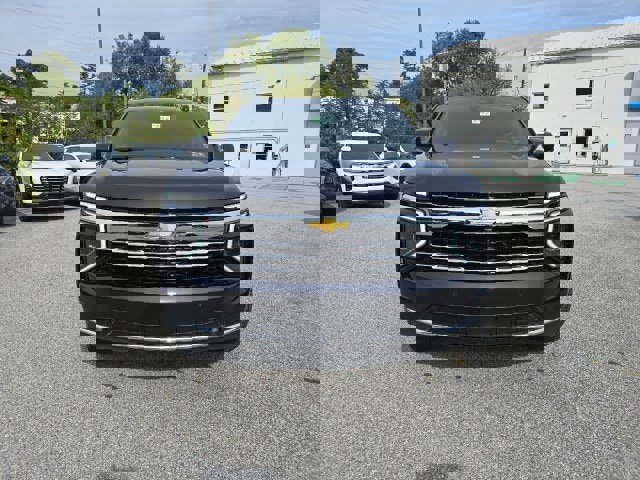 New 2025 Chevrolet Suburban LT w/ Comfort Package image 5