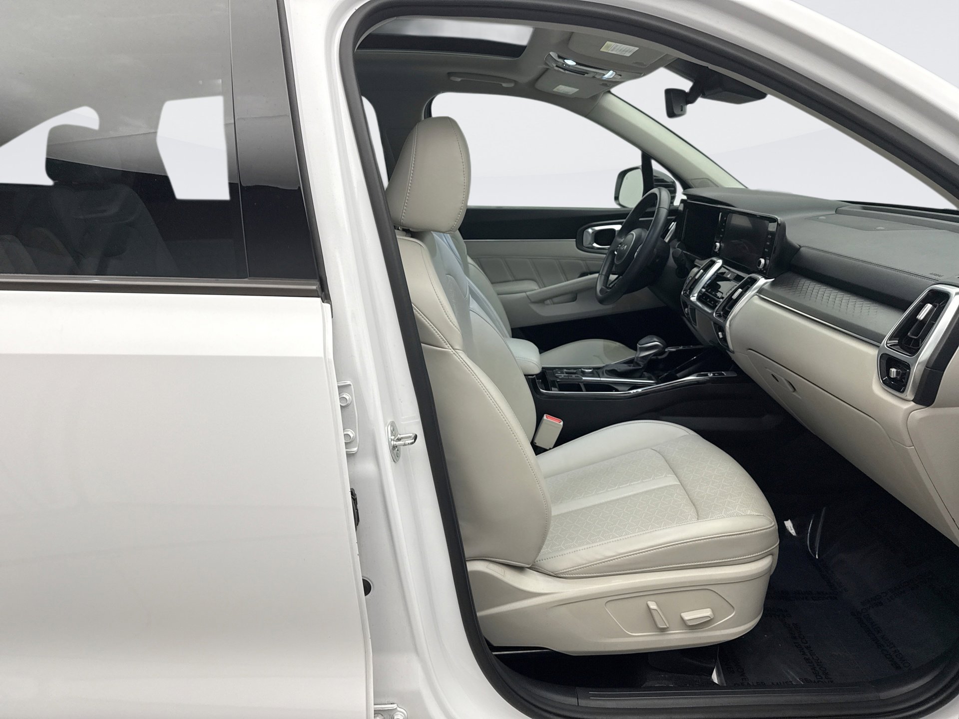 Used 2023 Kia Sorento SX image 18