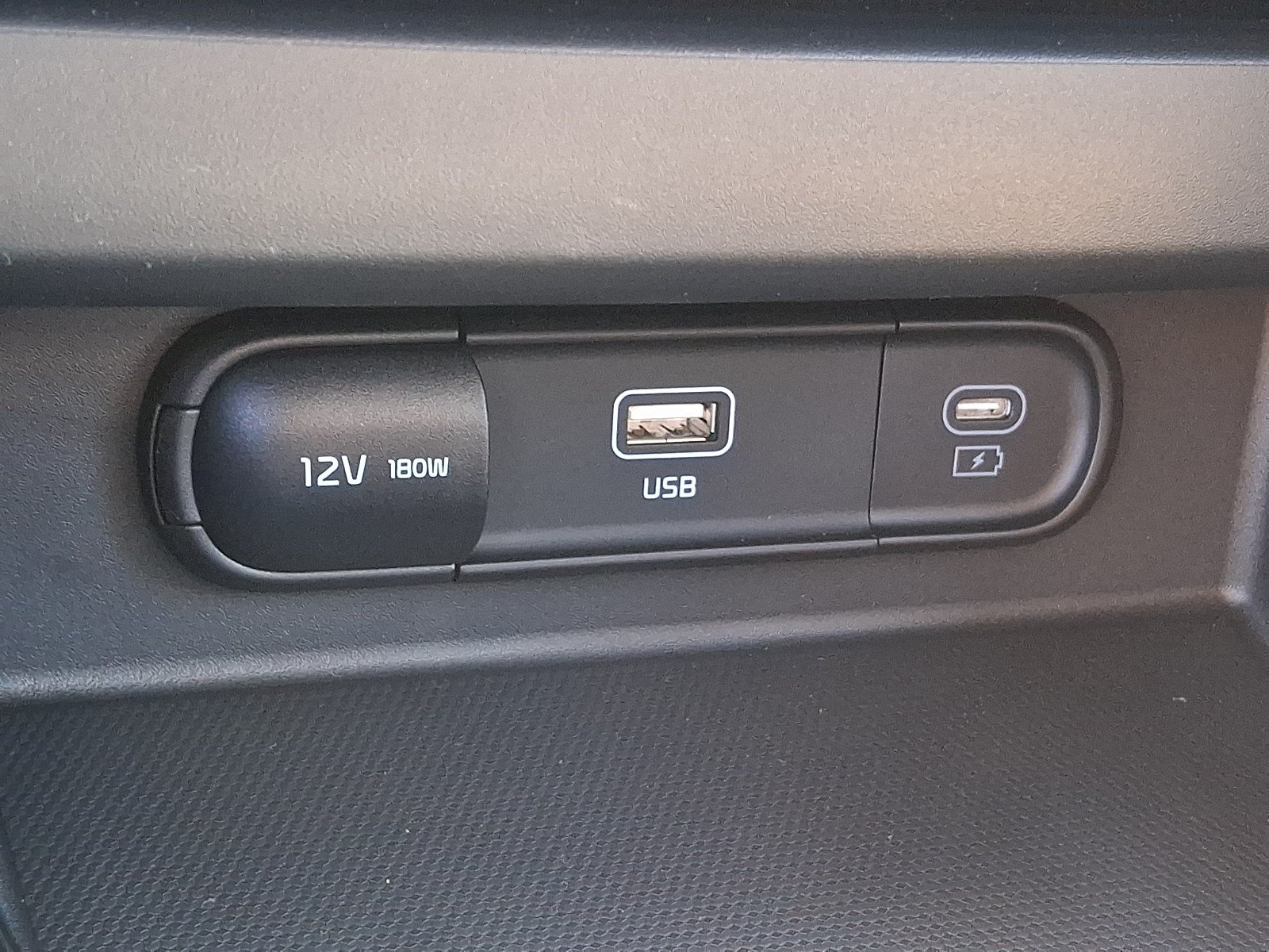 New 2026 Kia Seltos S AWD/4WD image 11