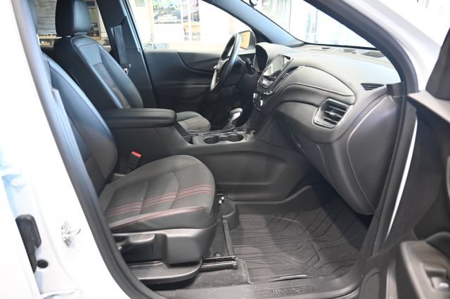 Used 2024 Chevrolet Equinox RS AWD/4WD image 10
