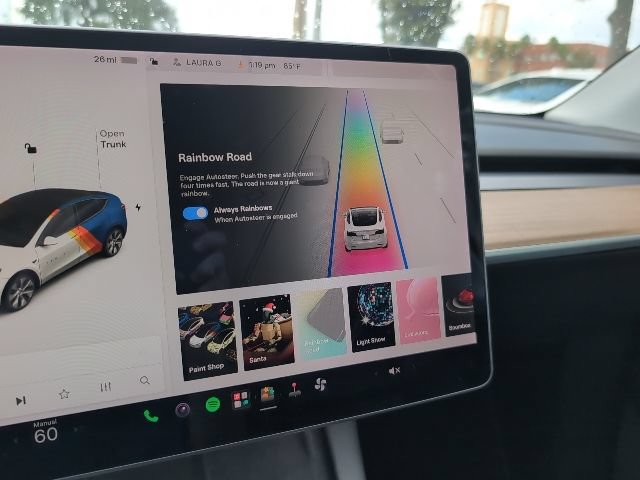 Used 2022 Tesla Model Y Long Range AWD/4WD image 18
