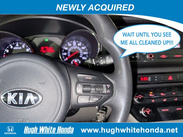 Used 2016 Kia Sedona LX w/ LX Convenience Package image 14