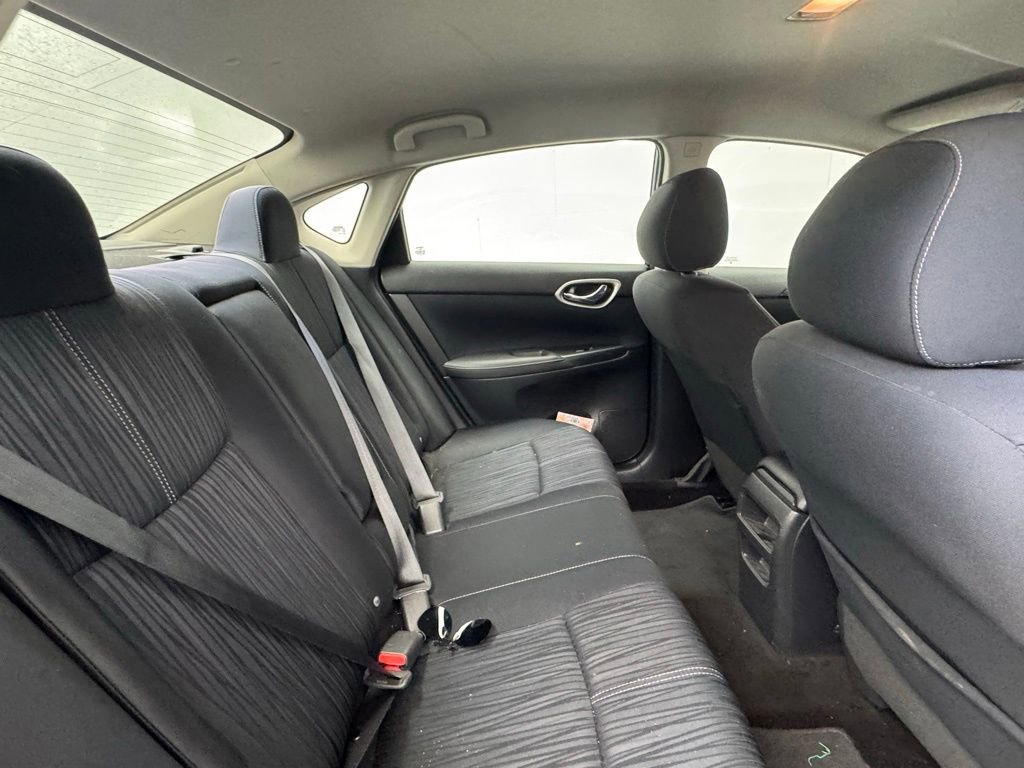 Used 2016 Nissan Sentra SV image 12