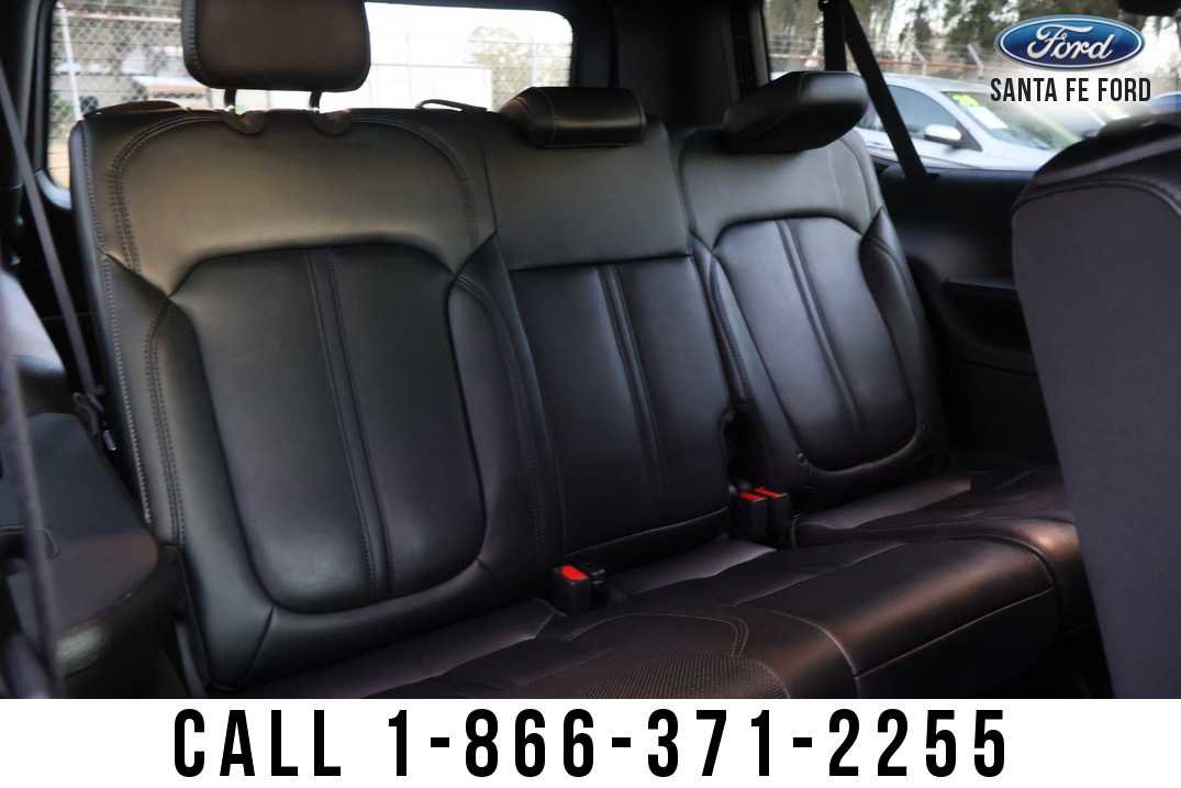 Used 2024 Jeep Wagoneer L Series II w/ Flexible Seating Group AWD/4WD image 22