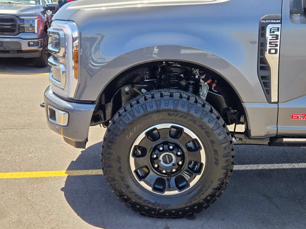 New 2026 Ford F350 Platinum w/ Platinum Plus Package AWD/4WD image 8