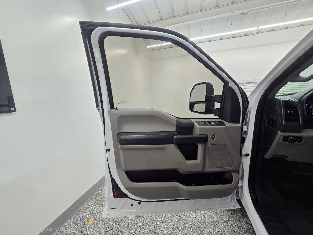 Used 2022 Ford F350 XL w/ Power Equipment Group image 25