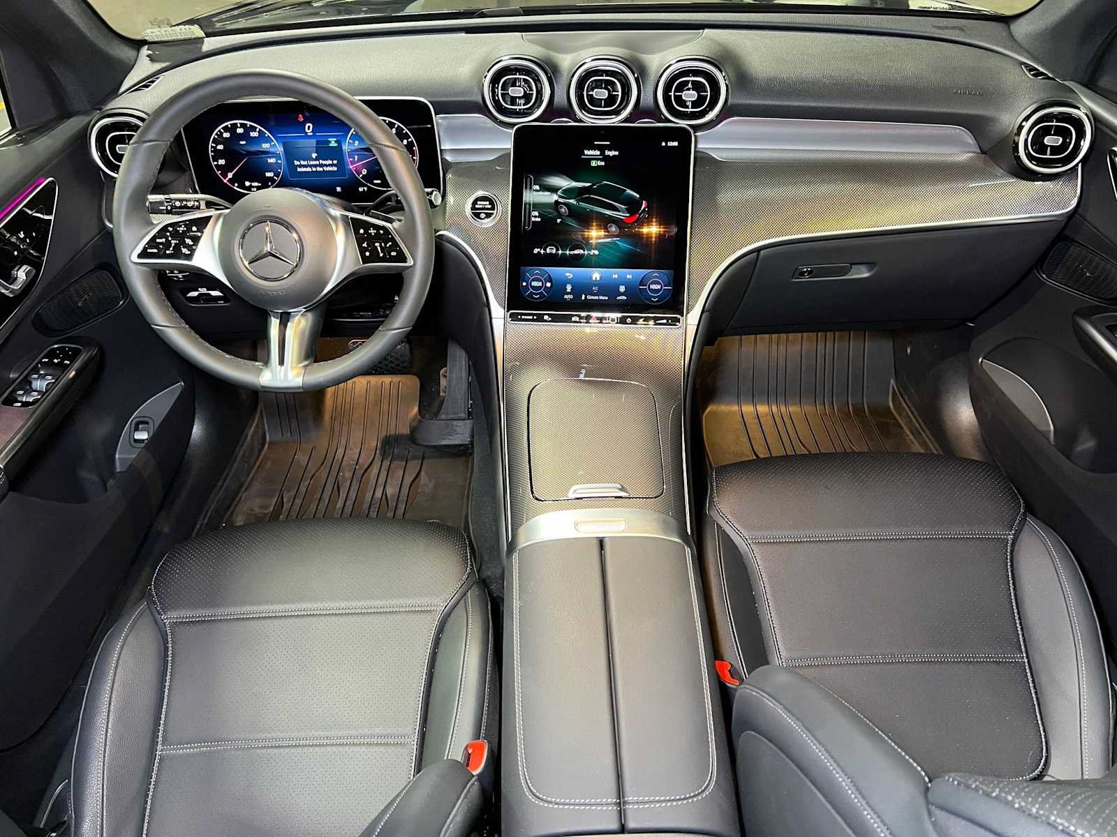 Used 2026 Mercedes-Benz GLC 300 4MATIC image 44