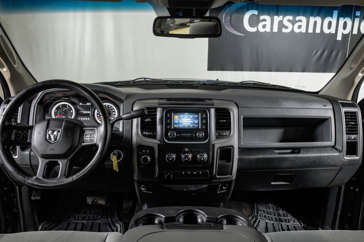 Used 2015 RAM 3500 Tradesman w/ Chrome Appearance Group image 14