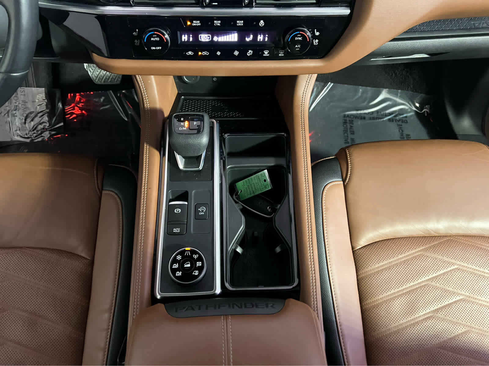Used 2023 Nissan Pathfinder Platinum image 12