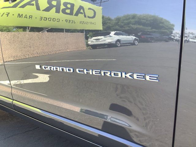 New 2023 Jeep Grand Cherokee Overland w/ Luxury Tech Group IV AWD/4WD image 44