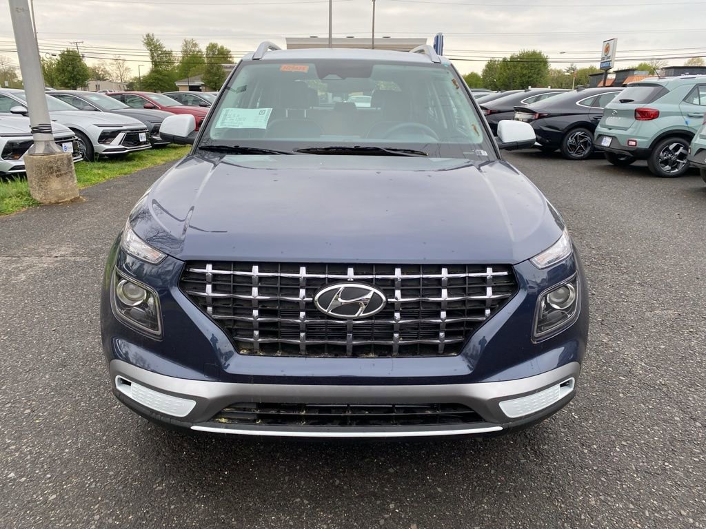New 2026 Hyundai Venue SEL FWD image 3