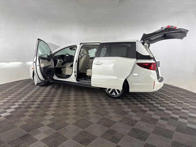 Certified 2026 Honda Odyssey EX-L image 21