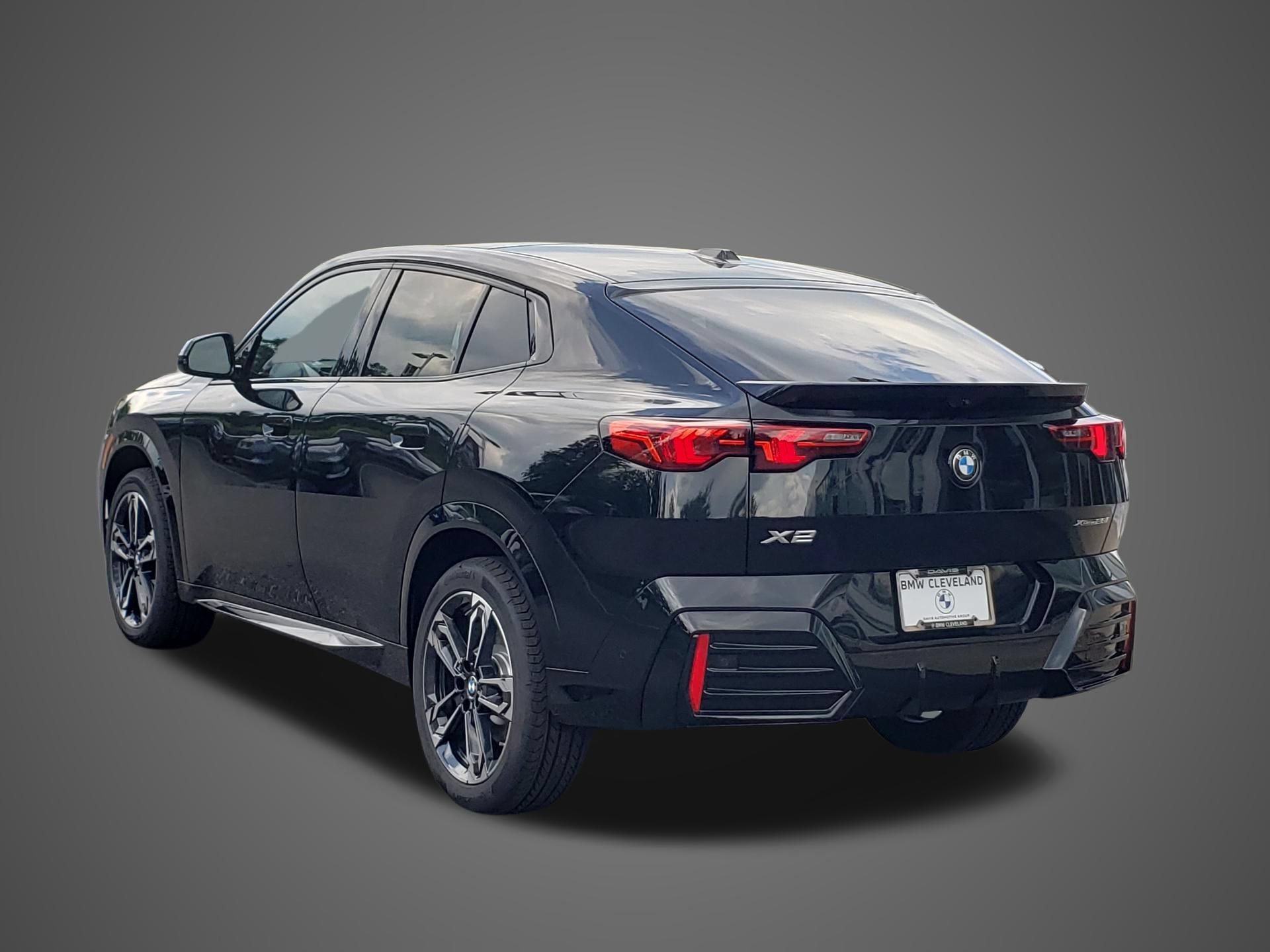 New 2026 BMW X2 xDrive28i w/ M Sport Package AWD/4WD image 8