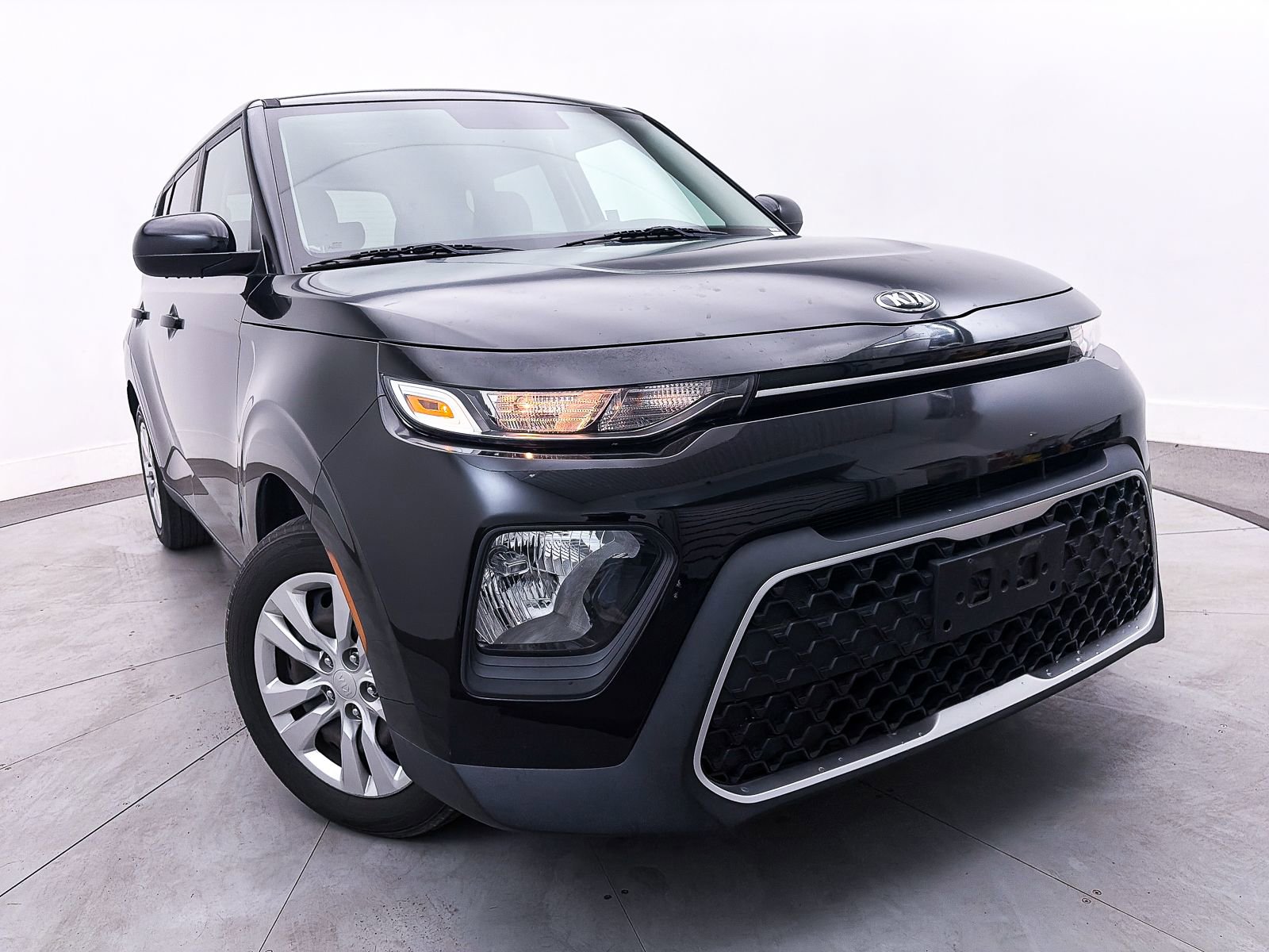 Used 2020 Kia Soul LX image 6