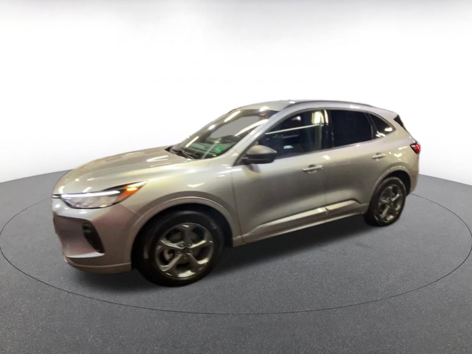 Used 2024 Ford Escape ST-Line image 8