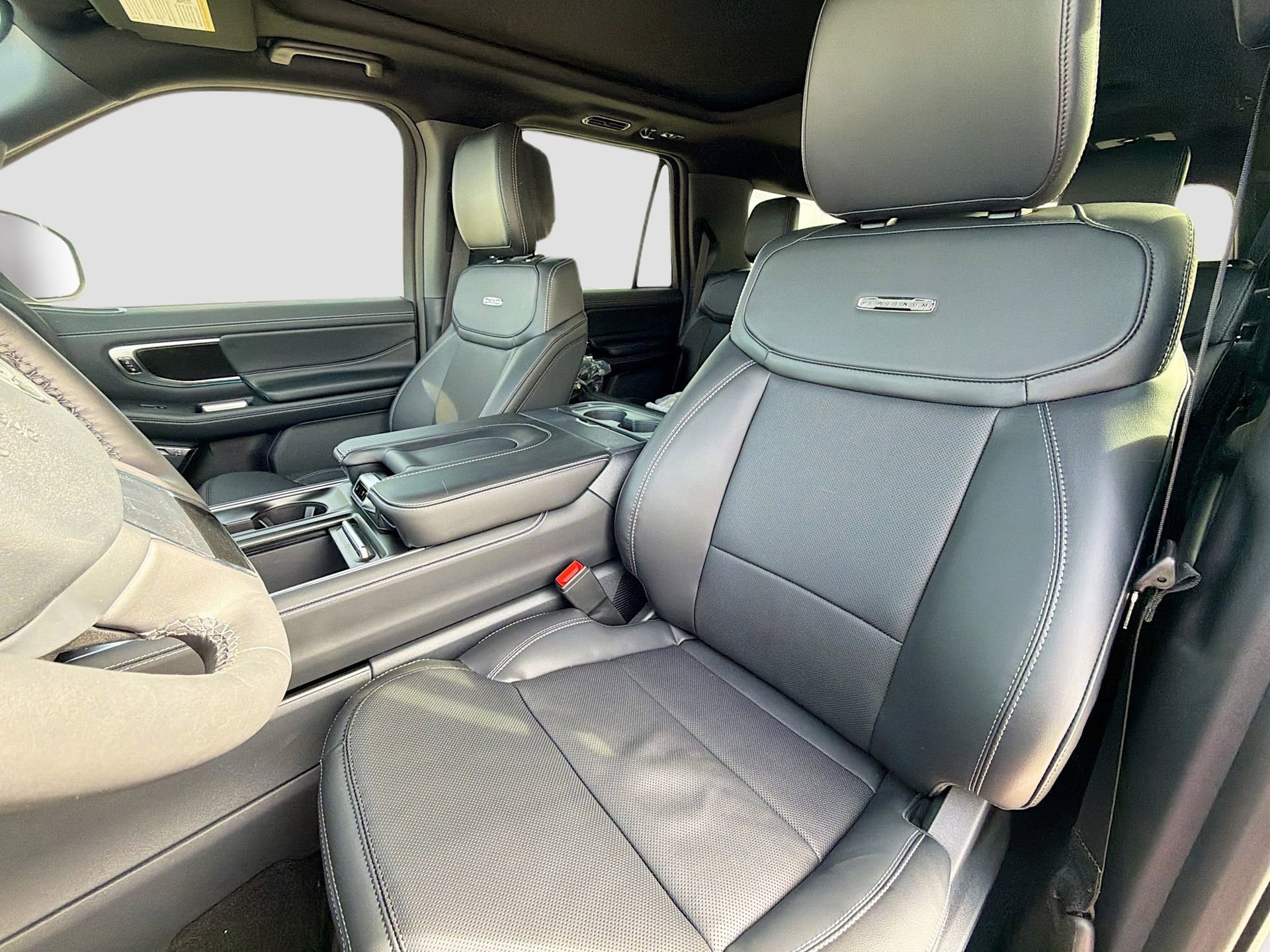New 2026 Ford Expedition Max Platinum w/ Stealth Appearance Package AWD/4WD image 30