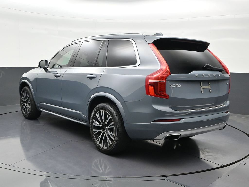 Used 2020 Volvo XC90 T5 Momentum w/ Protection Package Premier image 3