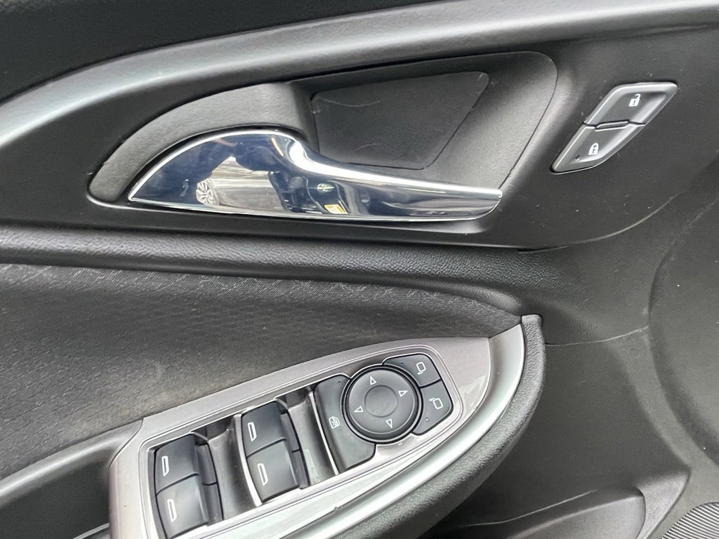 Certified 2023 Chevrolet Malibu RS w/ Driver Confidence Package image 21