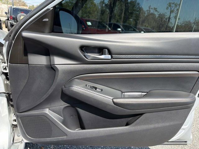 Used 2020 Nissan Altima 2.5 SR image 15