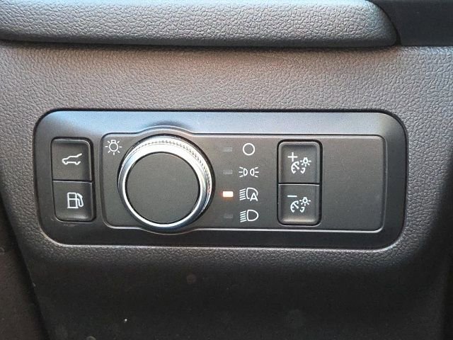 Used 2020 Ford Escape SE Sport image 28