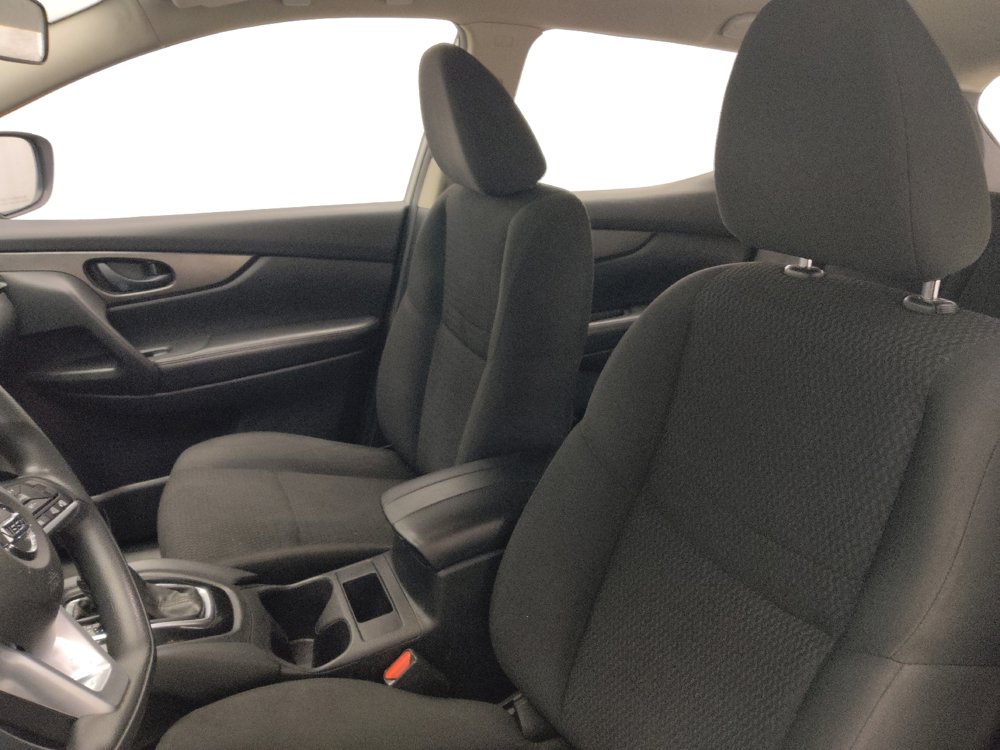 Used 2019 Nissan Rogue Sport S FWD image 17