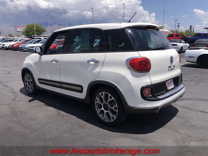 Used 2014 FIAT 500L Trekking w/ Popular Equipment Group FWD image 10