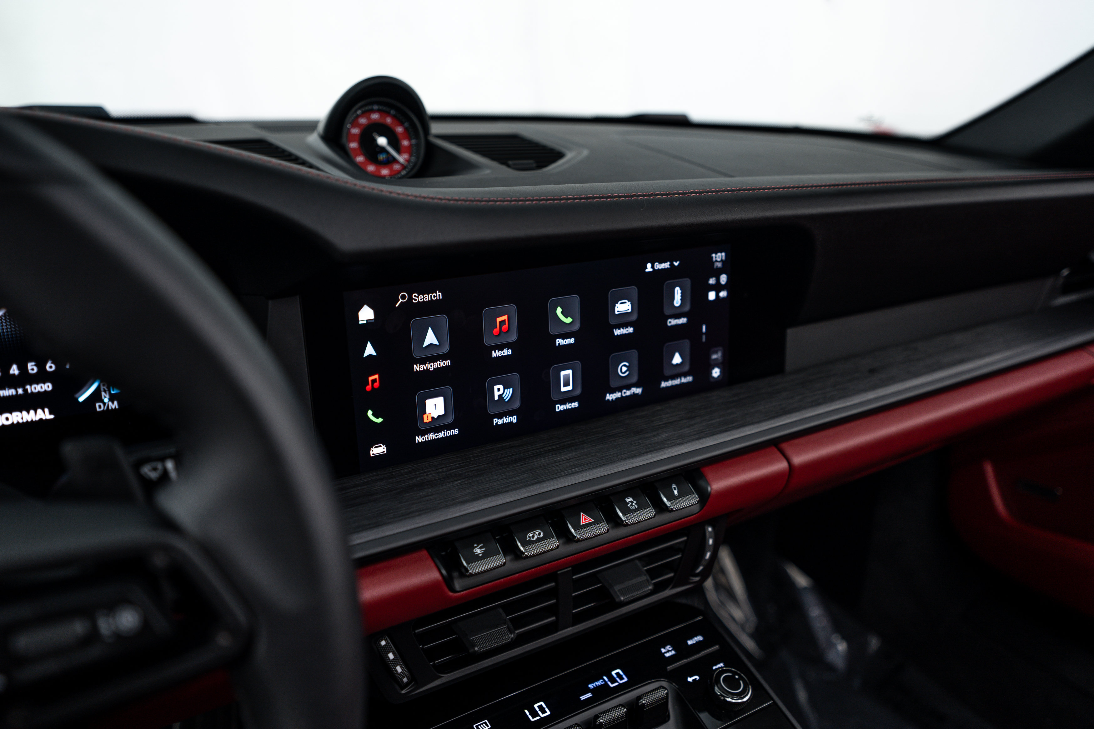 Certified 2025 Porsche 911 Targa 4 GTS AWD/4WD image 18