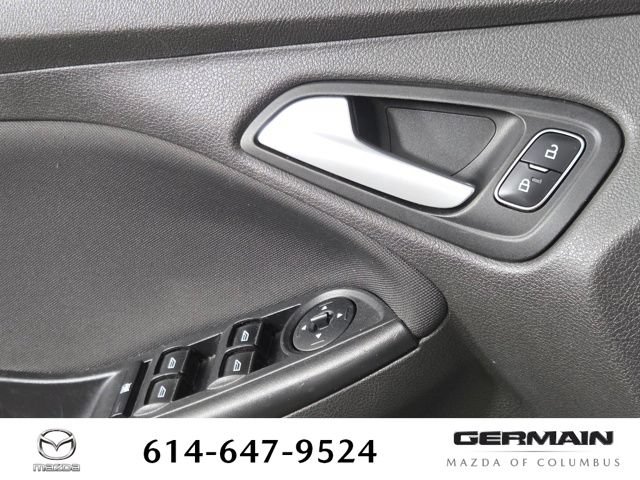 Used 2017 Ford Focus SE FWD image 28