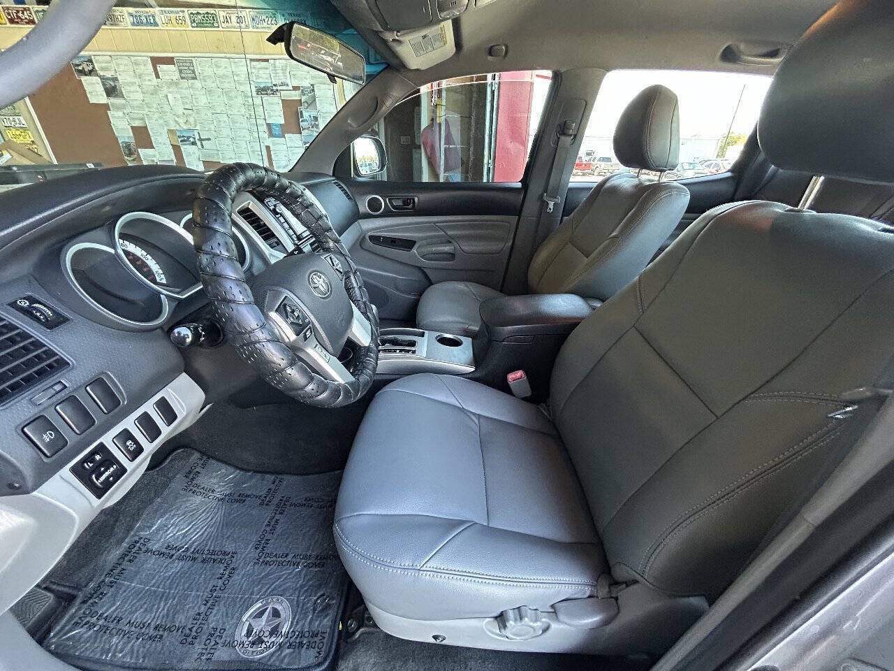 Used 2015 Toyota Tacoma PreRunner w/ SR5 Package RWD image 49