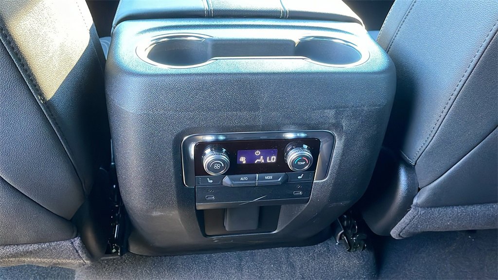 New 2026 GMC Yukon Elevation image 15