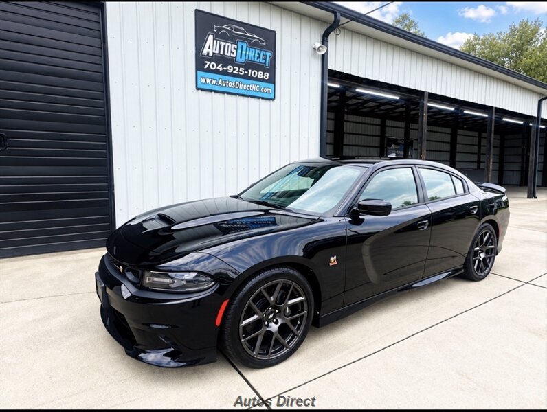 Used 2019 Dodge Charger Scat Pack w/ Plus Group RWD image 1