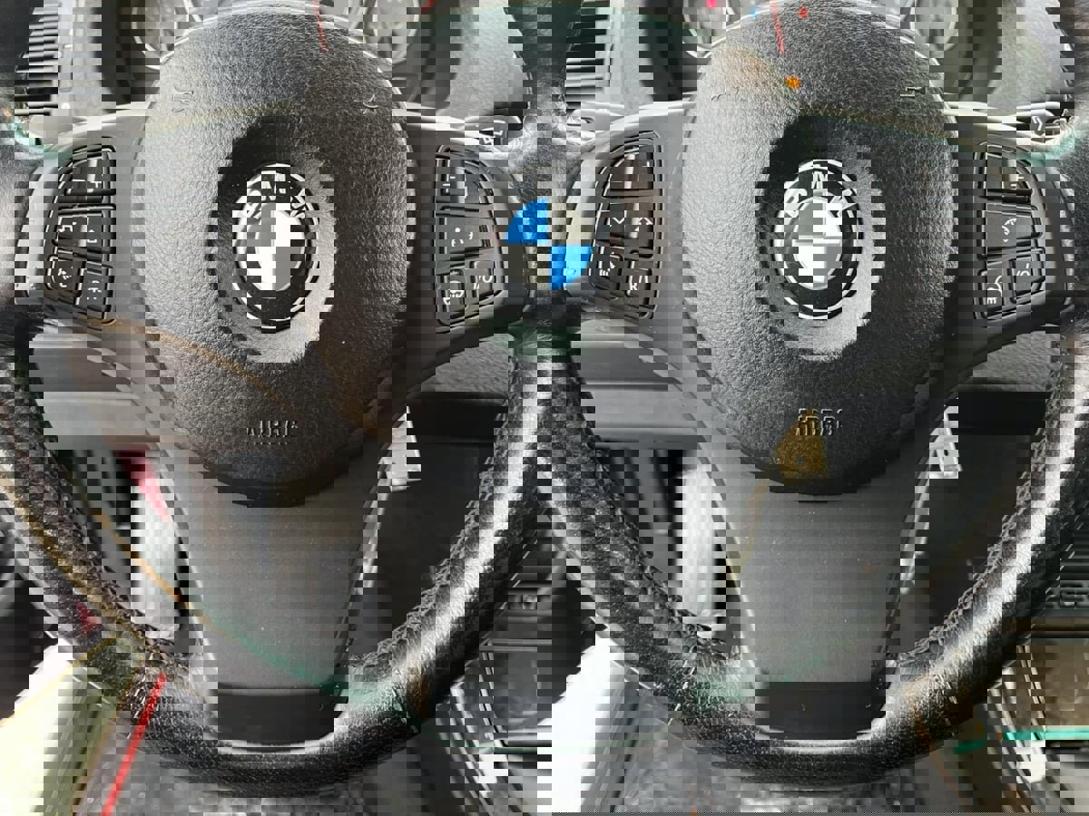 Used 2006 BMW X5 4.8is image 28