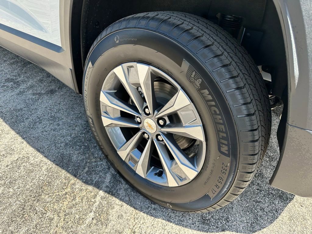 New 2026 Chevrolet Equinox LT AWD/4WD image 15
