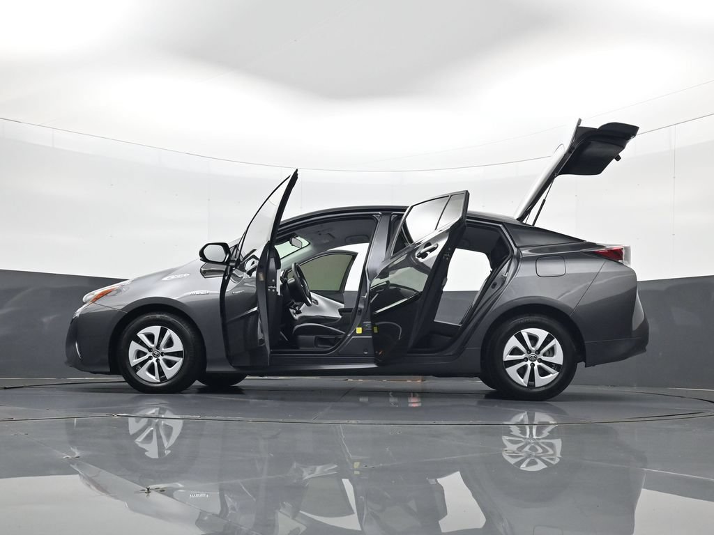Used 2017 Toyota Prius Two FWD image 35