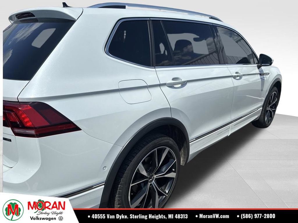 Certified 2022 Volkswagen Tiguan SEL R-Line AWD/4WD image 4