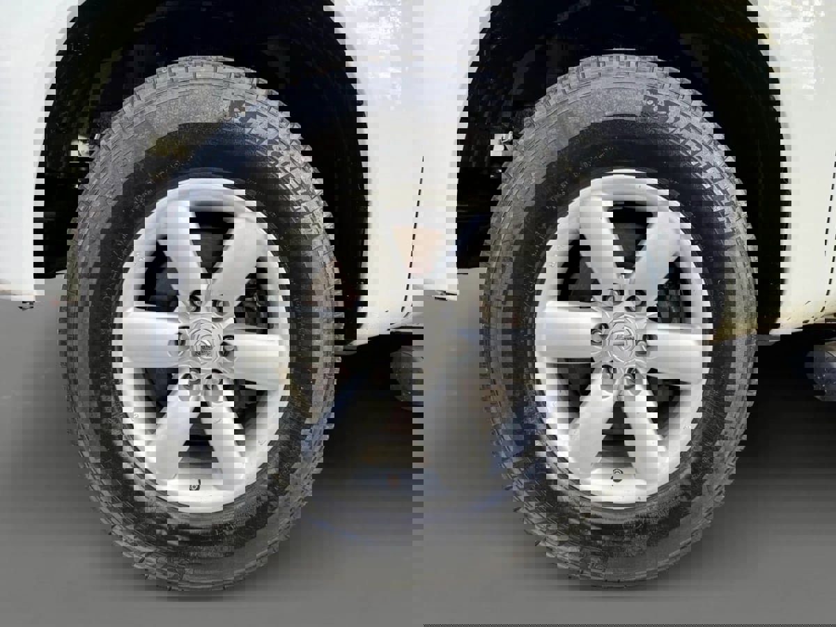 Used 2014 Nissan Titan SV w/ SV Value Truck Package image 22