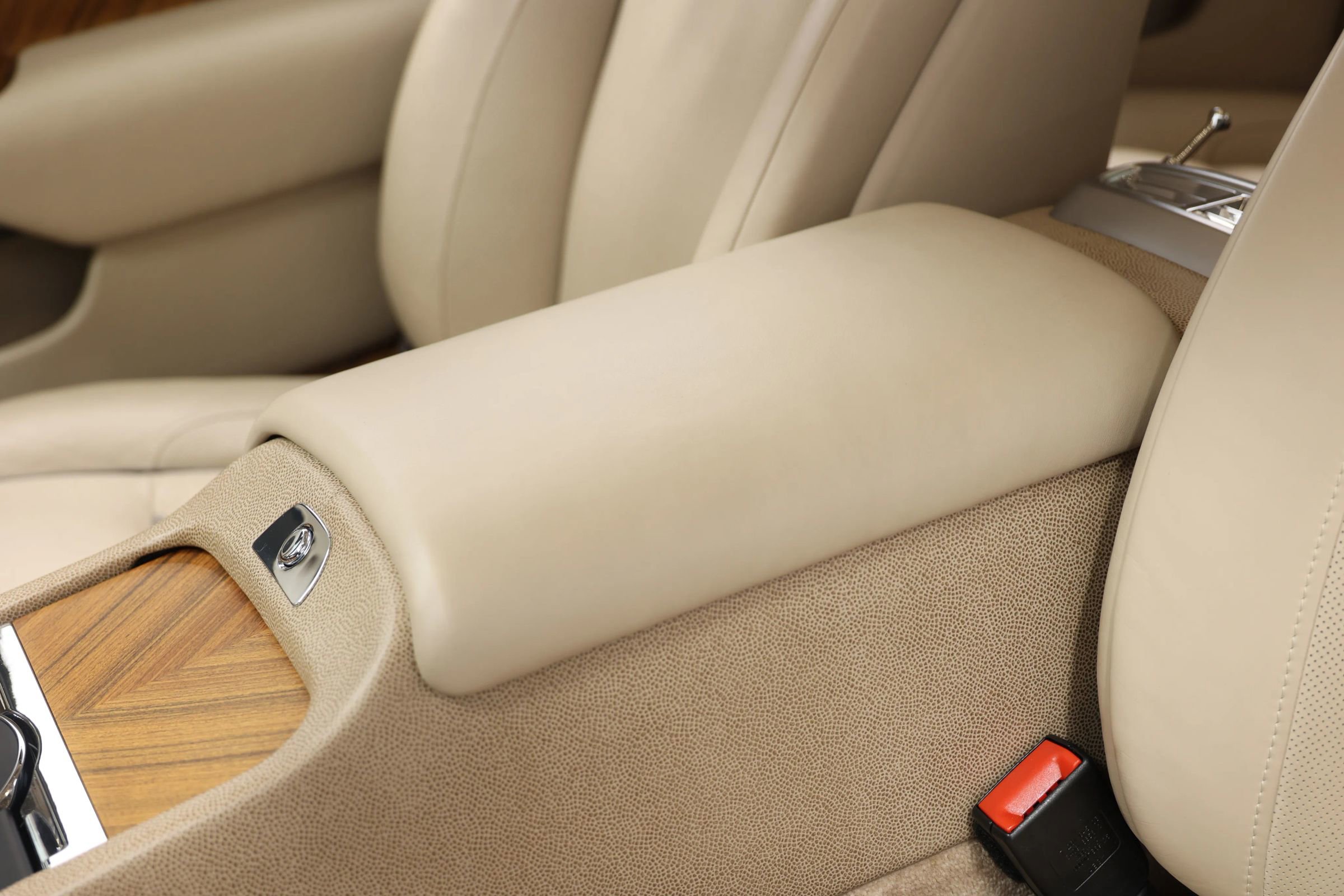 Used 2014 Rolls-Royce Wraith image 26