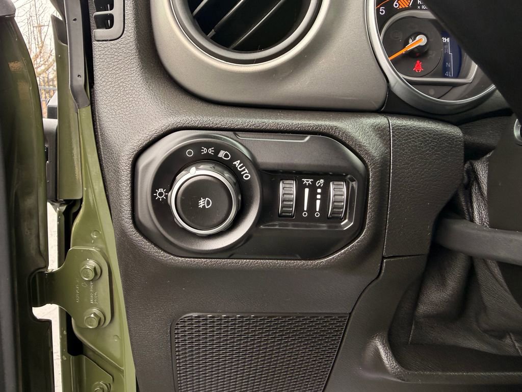 Used 2021 Jeep Wrangler Unlimited Willys image 20