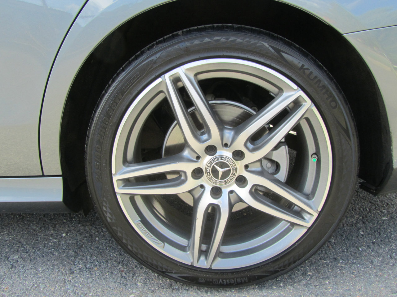 Used 2017 Mercedes-Benz E 300 image 26