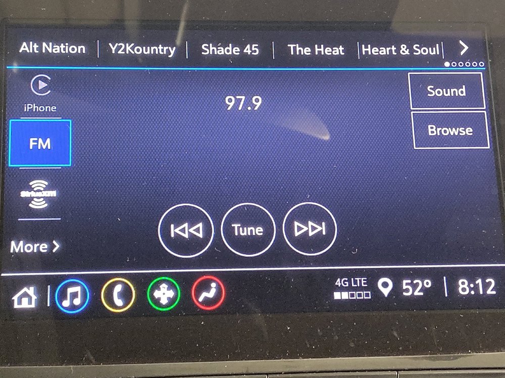 Used 2024 Chevrolet Malibu LT image 25