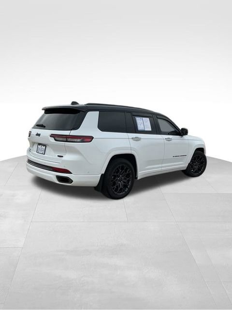 Used 2025 Jeep Grand Cherokee L Summit w/ Obsidian Package image 11