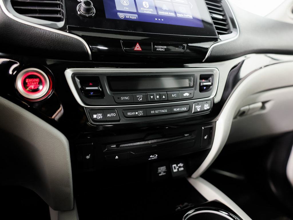 Used 2021 Honda Pilot Touring image 28