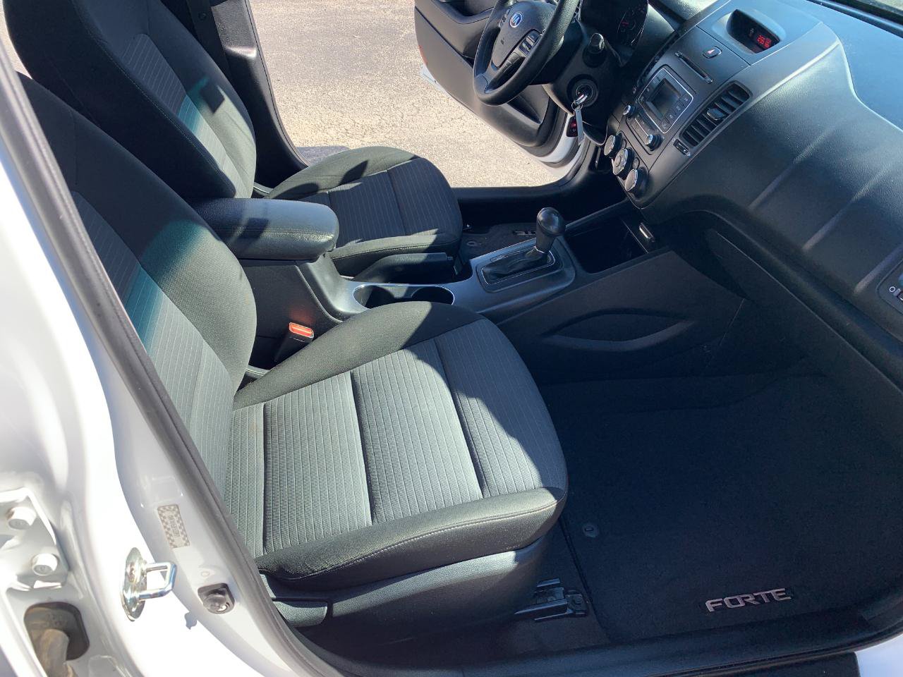 Used 2015 Kia Forte LX w/ Popular Package FWD image 27
