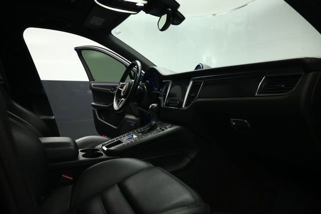 Used 2018 Porsche Macan GTS AWD/4WD image 63
