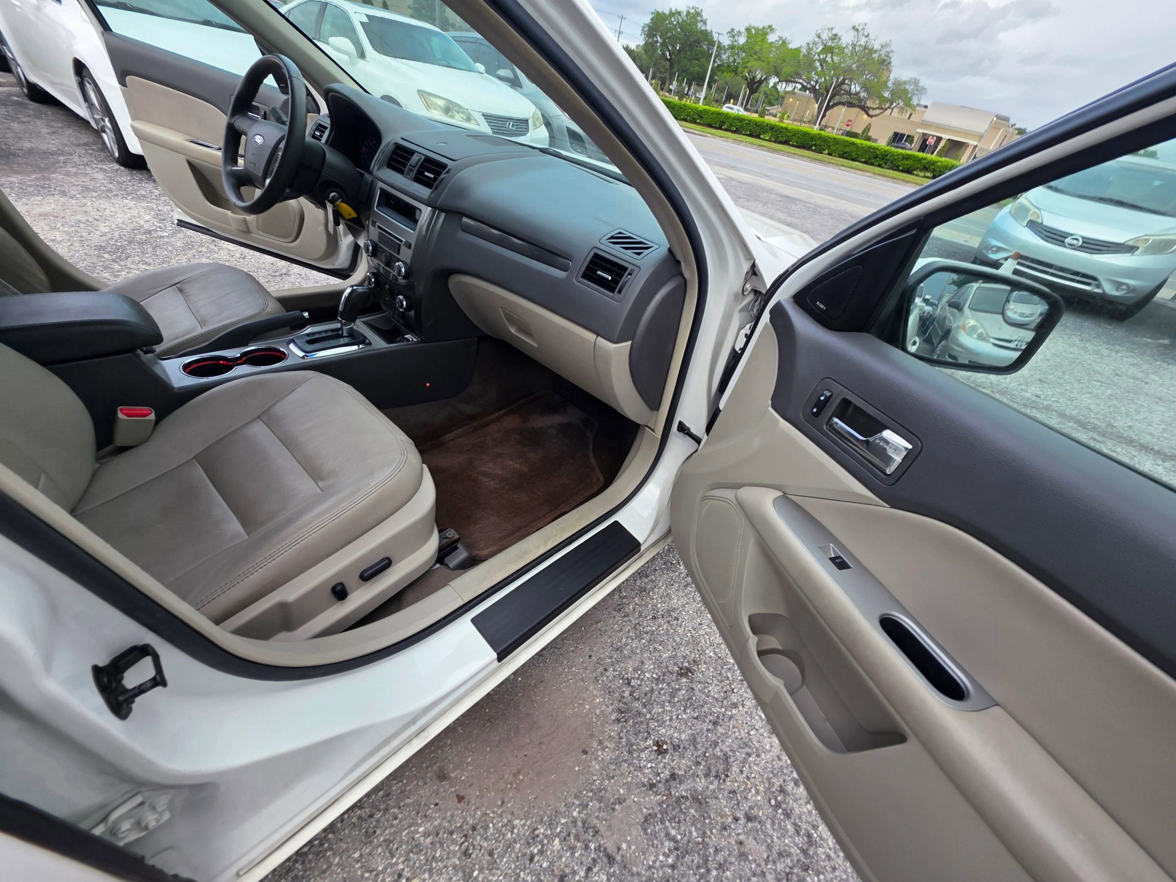 Used 2012 Ford Fusion SEL image 20